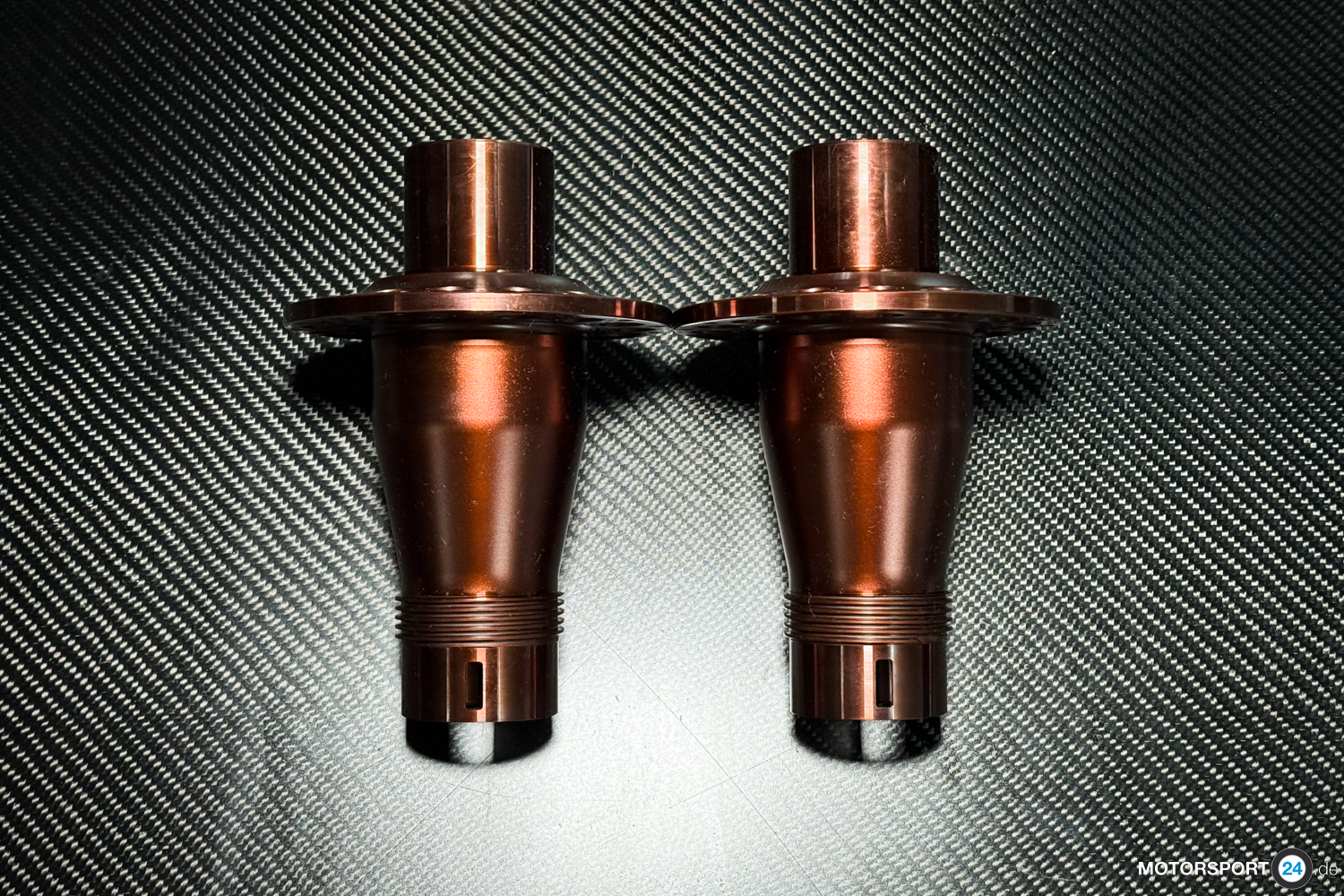 Radnaben hinten / Wheel Hubs rear 8331523 8331524 -20%