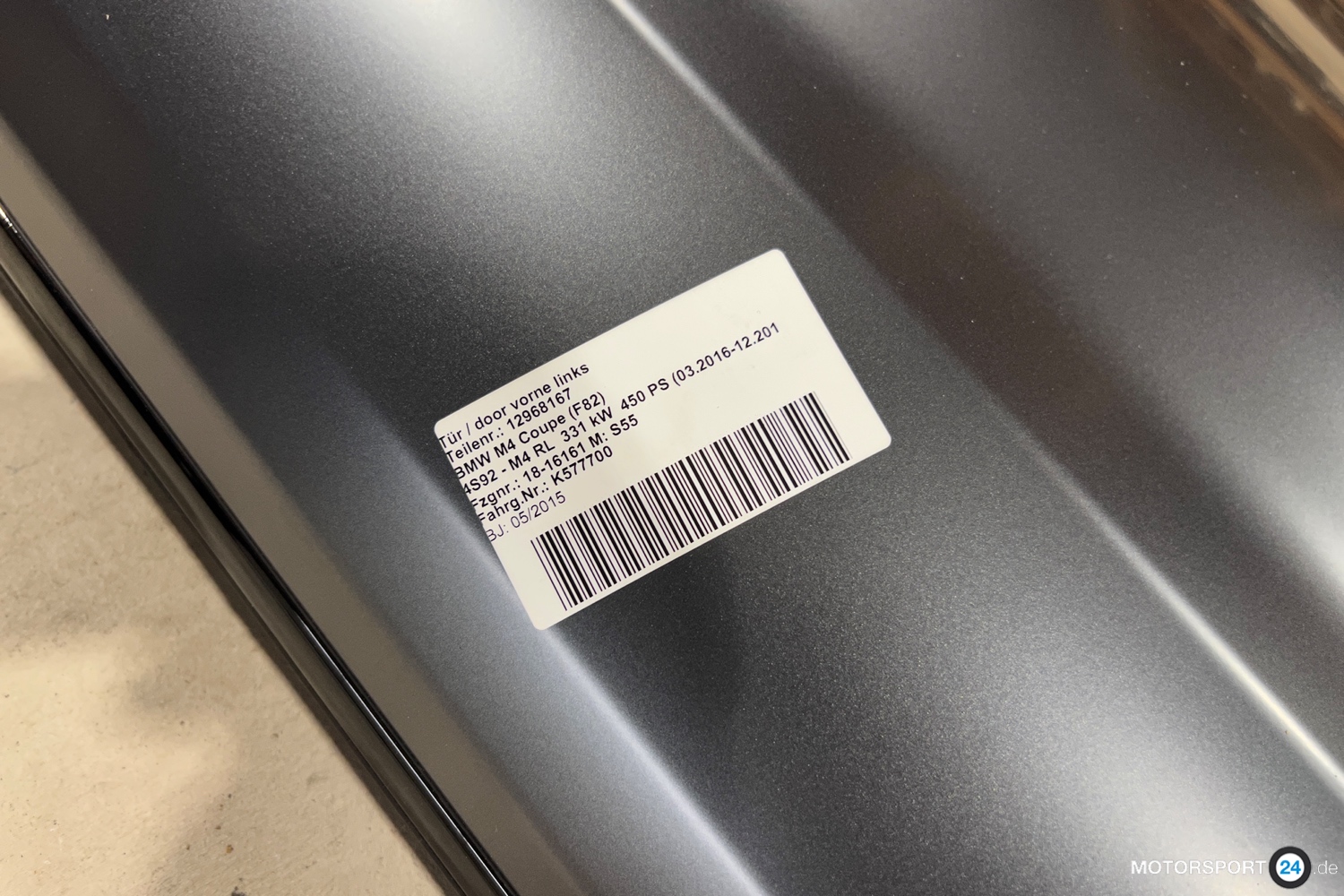BMW M4 F82 Tür links Frozen Grey 05/2015 BMW M4 F82 Tür links Frozen Grey 05/2015